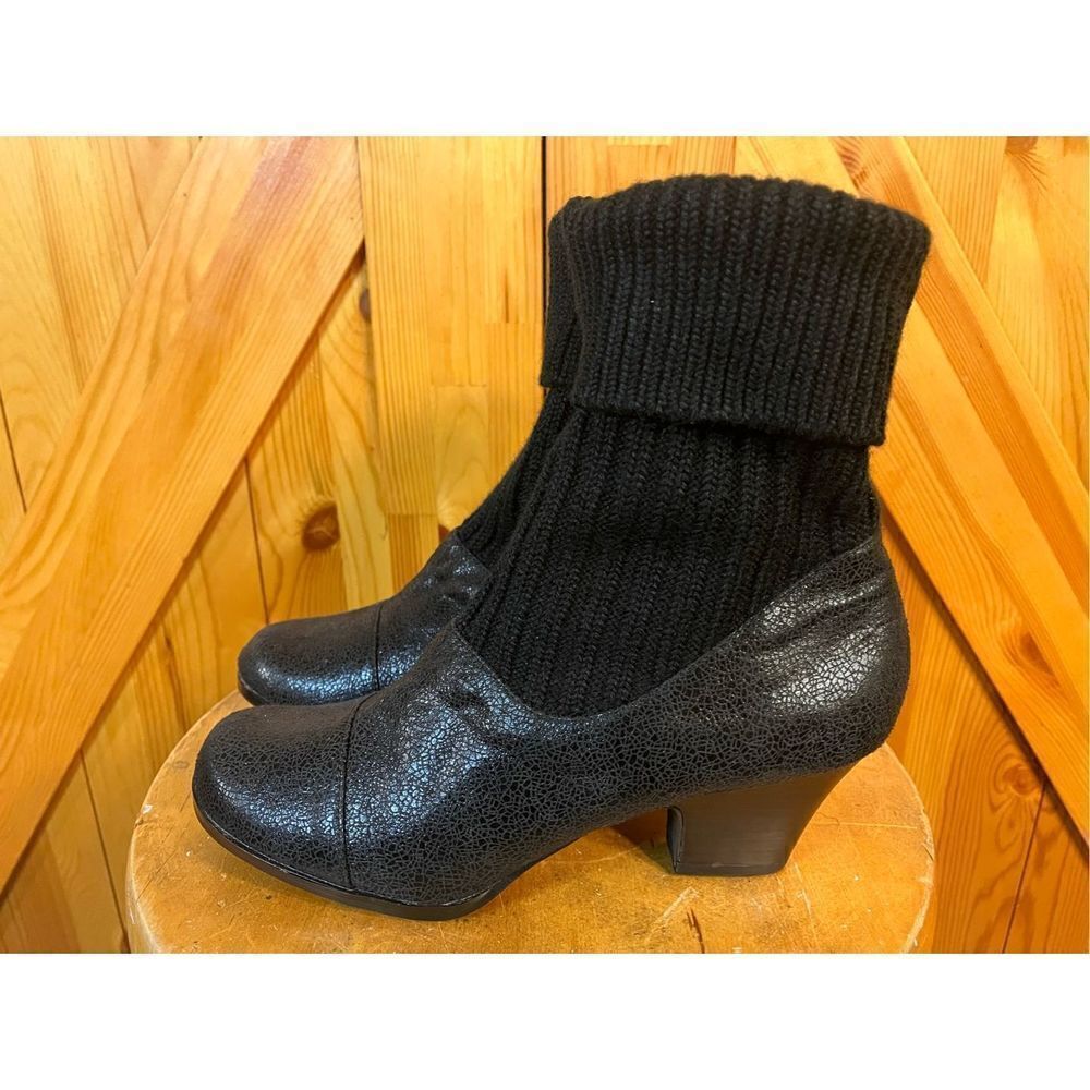 Hot in Hollywood boots size 8W 
